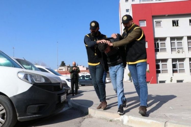 Adana'da tokat atan arkadaşını &ouml;ld&uuml;rm&uuml;şt&uuml;! Cinayete indirim