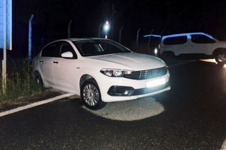 Tekirdağ'da d&uuml;zensiz g&ouml;&ccedil;men operasyonu: Ormana ka&ccedil;tılar