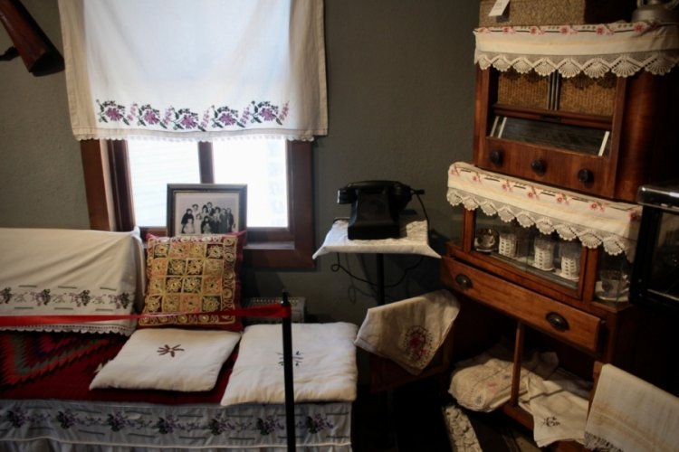 Bursa'da "Gidenlerin ve gelenlerin anısına" G&ouml;r&uuml;kle M&uuml;badele Evi