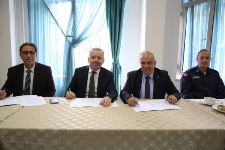 Bursa'da imzalar mesleki eğitim i&ccedil;in atıldı