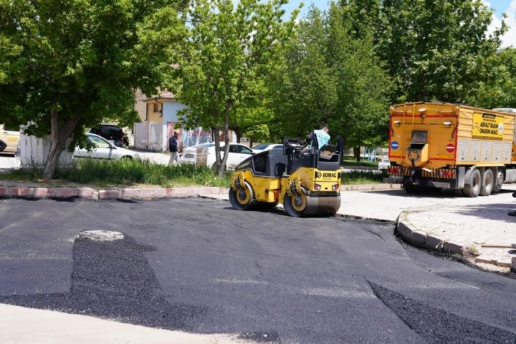 Elazığ'da kaliteli asfalt çalışması yama robotu ile sağlanıyor