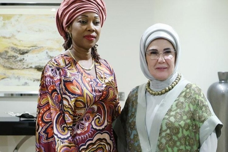 Emine Erdoğan'dan Kanserle M&uuml;cadele Zirvesi'ne ilişkin paylaş