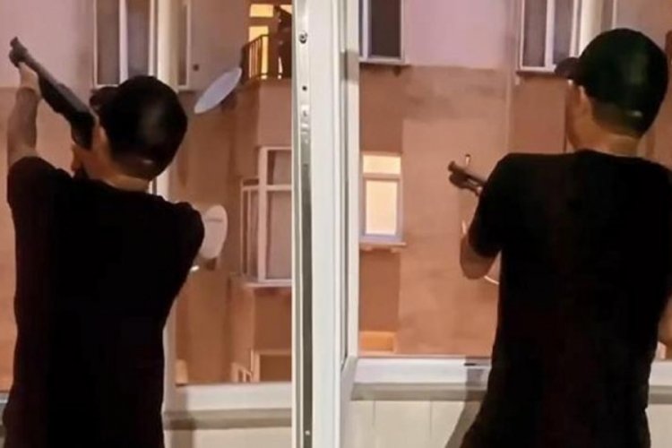 Sosyal medyada paylaştı, yakalandı! Pencereden pompalı t&uuml;fekle rastgele ateş