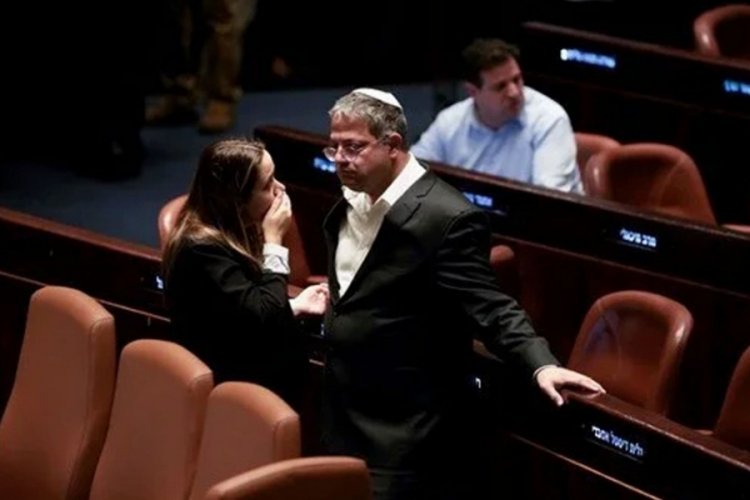İsrail G&uuml;venlik Kabinesi birbirine girdi! Ben-Gvir'e yumruklu saldırı