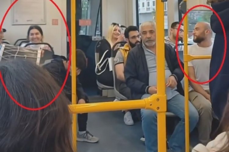 Bursa'da metro vagonunda mini konser resitali