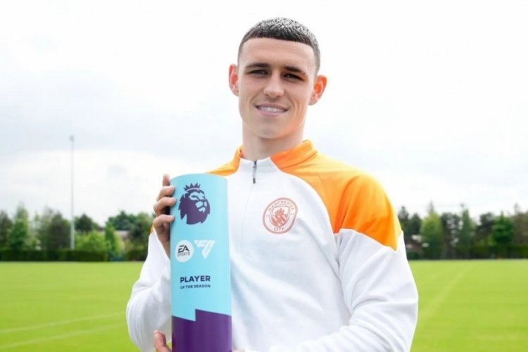 Phil Foden, Premier Lig'de yılın futbolcusu se&ccedil;ildi