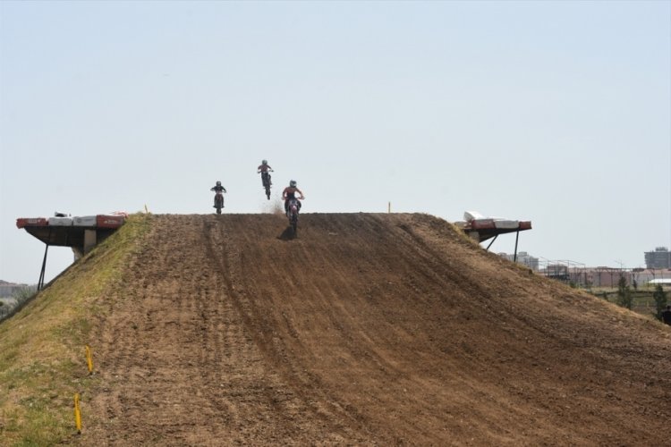 T&uuml;rkiye, Avrupa Gen&ccedil;ler ve BMU Motokros şampiyonaları başladı
