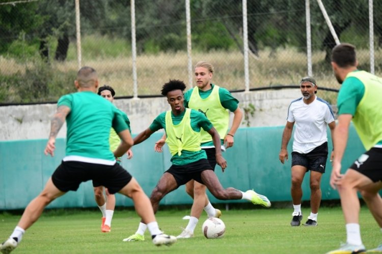 Play-off yarı final ilk ma&ccedil;ında Bodrum FK, &Ccedil;orum FK'ya konuk olacak