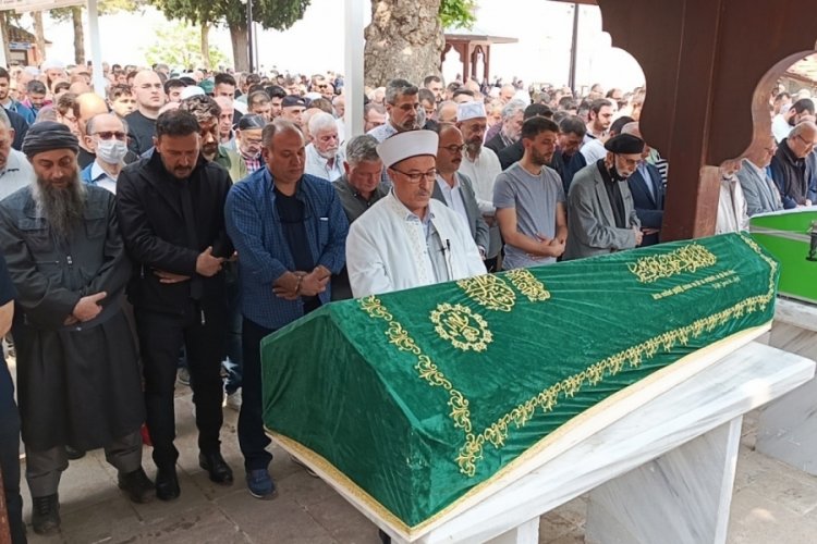 Bursa'yı şiirlerle anlatmıştı, 34 yıl g&ouml;rev yaptığı camiden uğurlandı