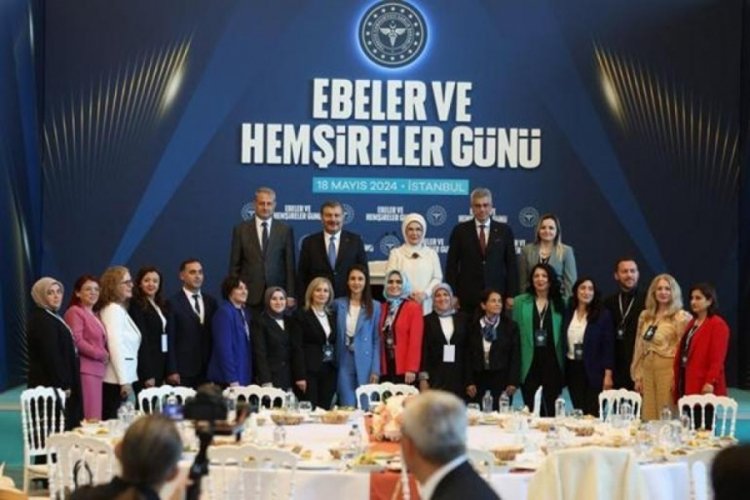 Emine Erdoğan sağlık &ccedil;alışanlarıyla bir araya geldi