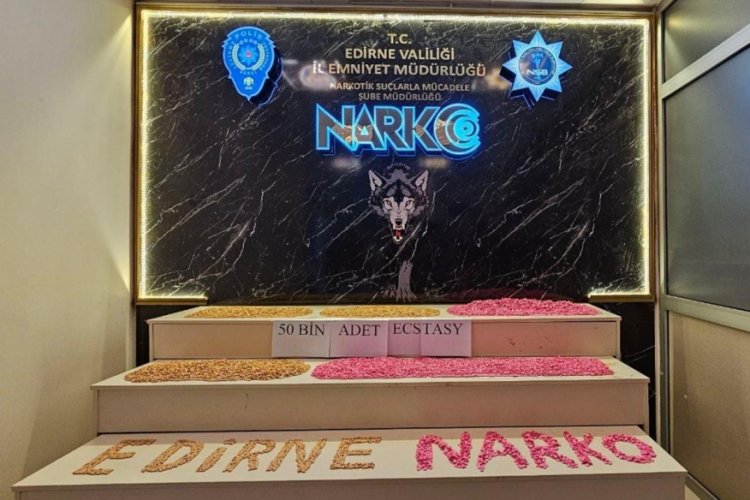 Edirne'de narkotik k&ouml;peği Carlos uyuşturucu buldu: 1 g&ouml;zaltı