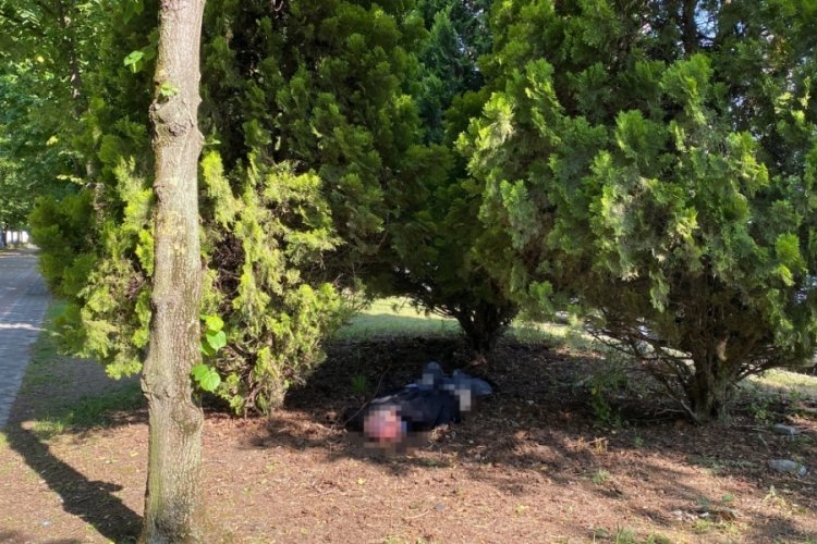 Kocaeli'de alkolden ayakta duramayan adam tansiyonum var dedi
