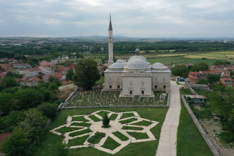 Edirne'deki Muradiye Camisi orijinalliğini koruyor