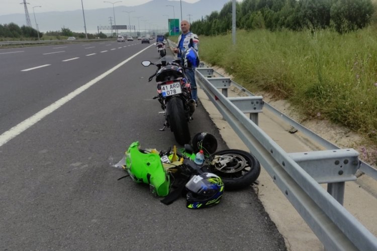 Bursa'da 2 motosiklet &ccedil;arpıştı! 2 yaralı