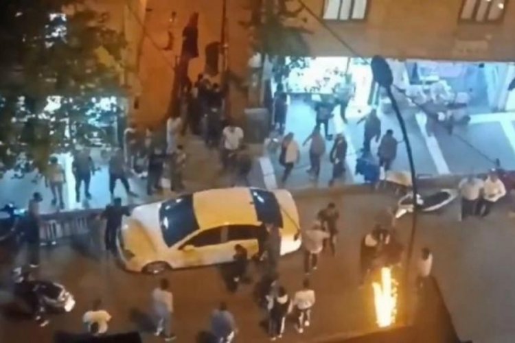 Şanlıurfa'da bir kişi ezan okuyarak kavgayı durdurdu
