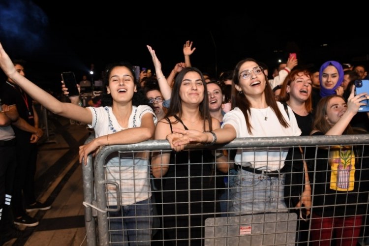 Gen&ccedil;lerin bayram coşkusu Osmangazi'de ikiye katlandı