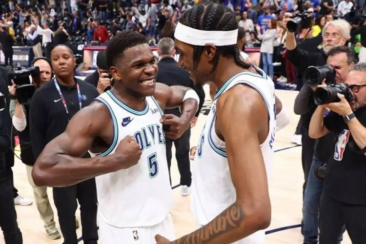 NBA Batı Konferansı'nda Timberwolves, Doğu Konferansı'nda Pacers finale y&uuml;kseldi