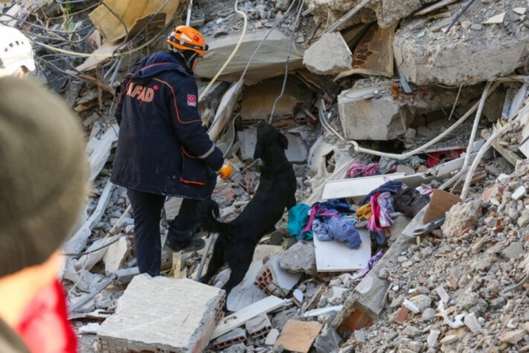 Deprem'de 94 kişiye mezar olan binaya ilişkin skandal ger&ccedil;ek g&uuml;n y&uuml;z&uuml;ne &ccedil;ıktı!