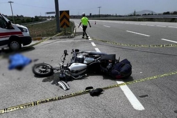 Denizli'de motosiklet devrildi, s&uuml;r&uuml;c&uuml; &ouml;ld&uuml;