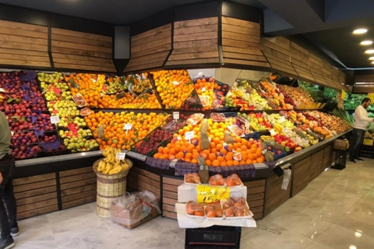 Meyve&nbsp;fiyatında aracı vurgunu! Fiyat &uuml;reticiden sofraya gelene kadar 6 kat artıyor