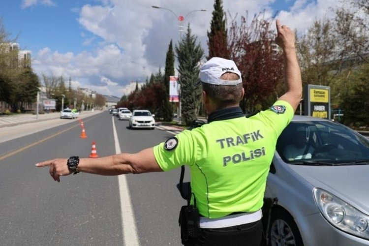 D&uuml;zce'de 132 ara&ccedil; trafikten men edildi