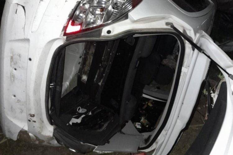 Yalova'da takla atan otomobilde 5 kişi yaraladı