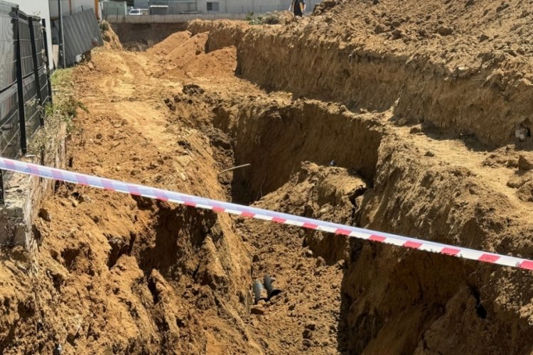 İstanbul Tuzla'da 3 iş&ccedil;i, inşaat alanında meydana gelen g&ouml;&ccedil;&uuml;ğ&uuml;n altında kaldı