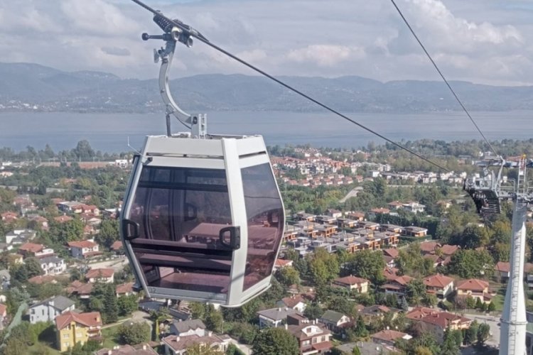 Sakarya'da ruhsatsız teleferik hattı m&uuml;h&uuml;rlendi