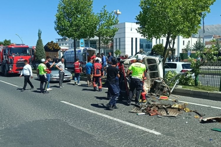 Malatya'da &ccedil;evreyolunda feci kaza!