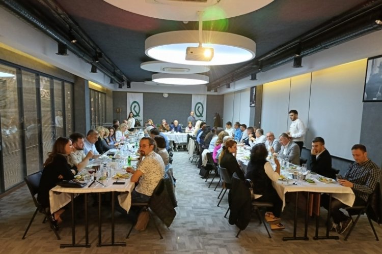 SİVİLAY &uuml;yeleri şiir gecesinde buluştu