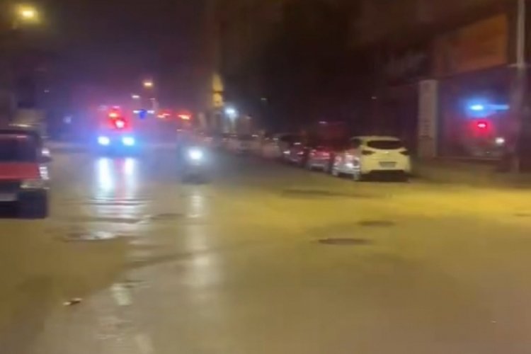 Bursa'da polis ile motosiklet kovalamacası kameralara yansıdı