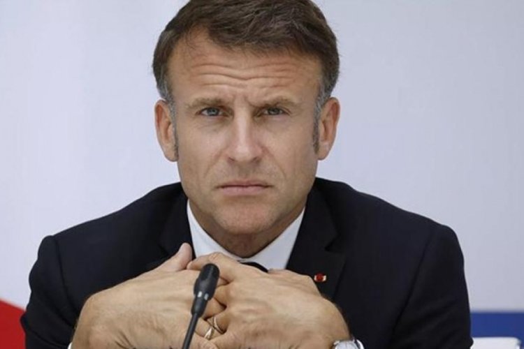 Macron, Fransa'nın isyanla &ccedil;alkalanan denizaşırı toprağı Yeni Kaledonya'ya gidiyor