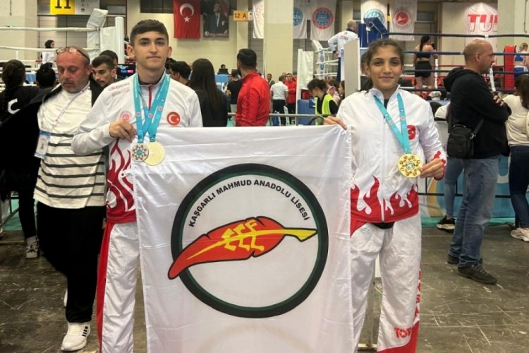 Kaşgarlı Mahmud Anadolu Lisesi'nden d&uuml;nya şampiyonluğu