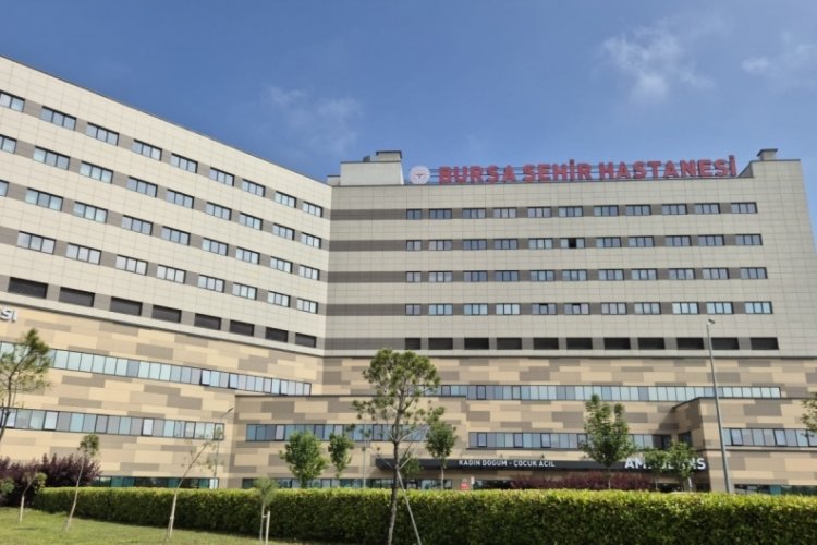 Bursa Şehir Hastanesi polikliniklerinde pencere sorunu