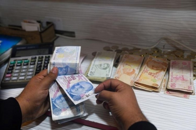 O il&ccedil;ede emekliye 8 bin lira bayram ikramiyesi!
