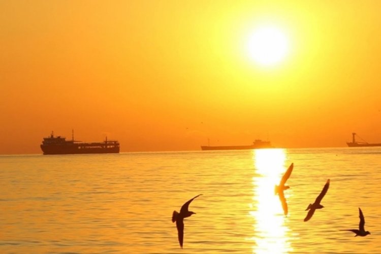 T&uuml;rkiye son 53 yılın en sıcak nisan ayını yaşadı