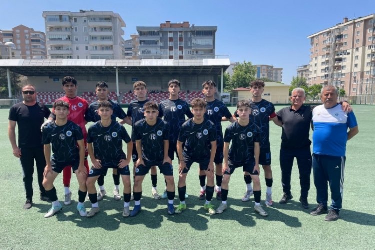 Gemlik Belediyespor U-17 Elit Lig'de şampiyon!