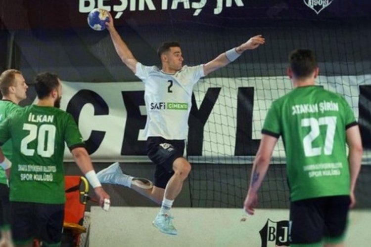 Hentbol Erkekler S&uuml;per Ligi final serisinde Beşiktaş 2-0 &ouml;ne ge&ccedil;ti