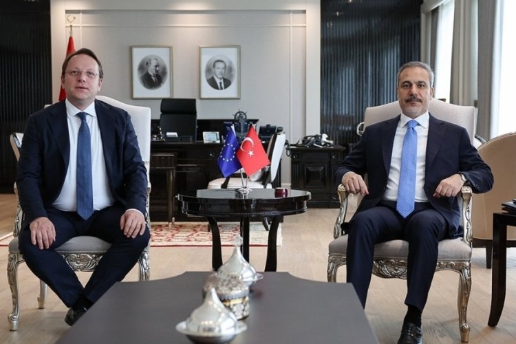 Bakan Fidan, Varhelyi ile g&ouml;r&uuml;şt&uuml;