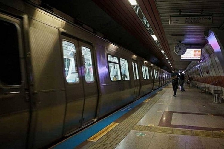 İstanbul'da metroda intihar girişimi!
