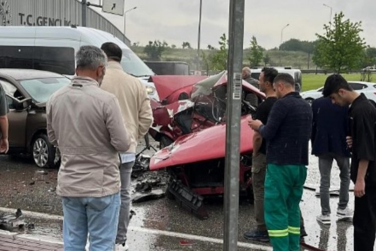 Bursa'da çevre yolunda feci kaza! 2 can kaybı