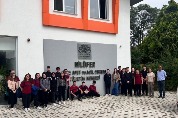 Nil&uuml;fer Belediyesi'nden &ouml;ğrencilere afet ve acil durum eğitimi