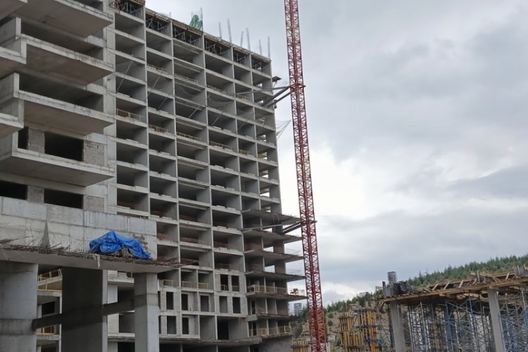 Ankara'da 16. kattan düşen inşaat işçisi hayatını kaybetti