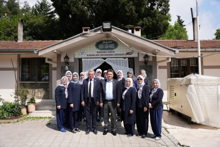 Osmangazi Belediye Başkanı Aydın'dan &uuml;reten kadınlara destek