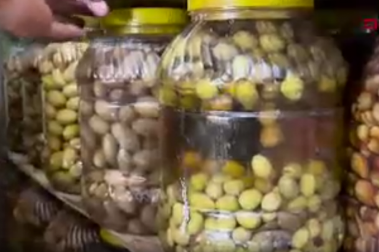 Zabıta ekipleri tonlarca &uuml;r&uuml;ne el koydu!