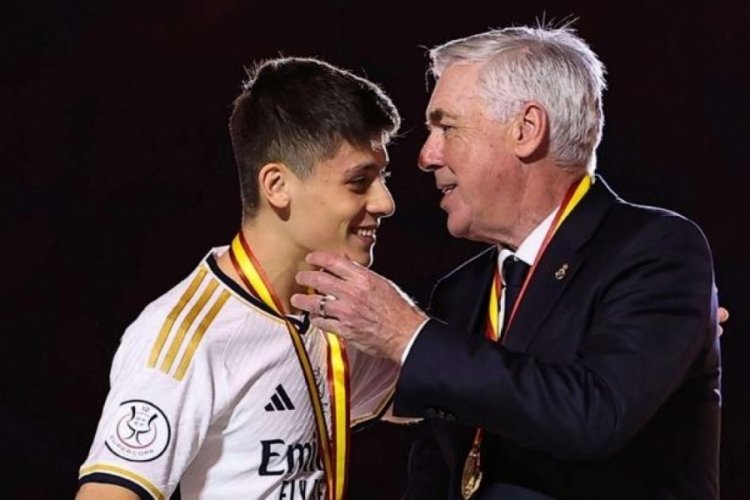 Ancelotti'den Arda G&uuml;ler m&uuml;jdesi!