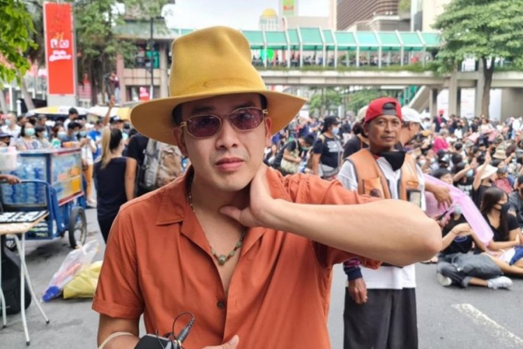 Tayland'da krala hakaret eden müzisyene 4 yıl hapis cezası