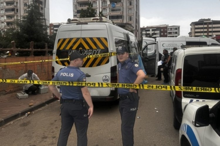 Gaziantep'te okul servisinde silahlı kavga &ccedil;ıktı! 1 &ouml;l&uuml;