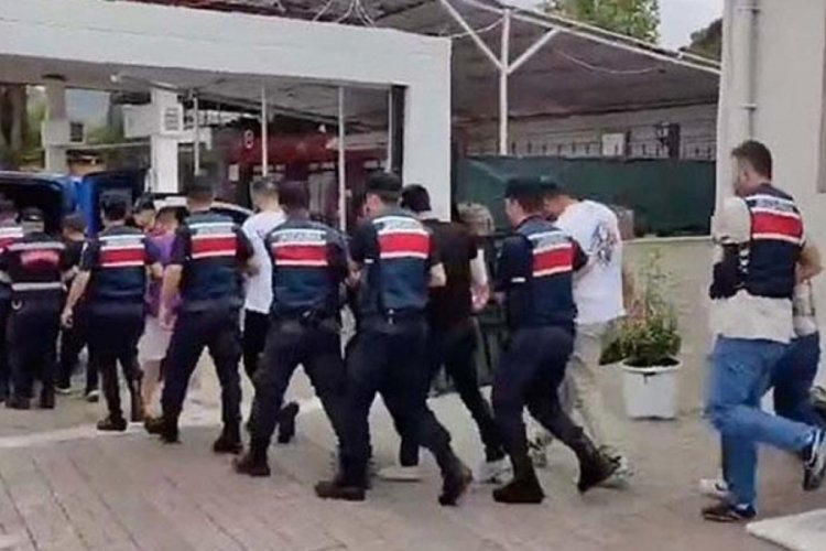 Manisa'da uyuşturucu tacirlerine operasyon!
