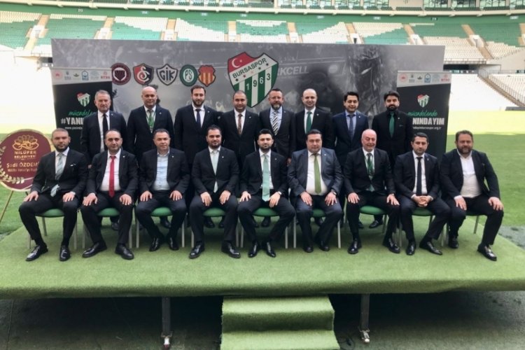 Bursaspor'da g&ouml;rev dağılımı yapıldı